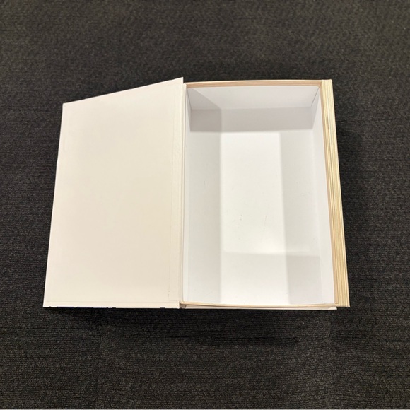 Stitch Hidden Storage Box - Picture 3 of 5